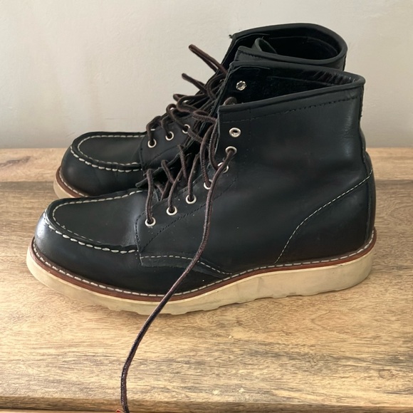 Red Wing Shoes Black Ankle Boots moccasin euro 38 7.5 - Picture 3 of 10